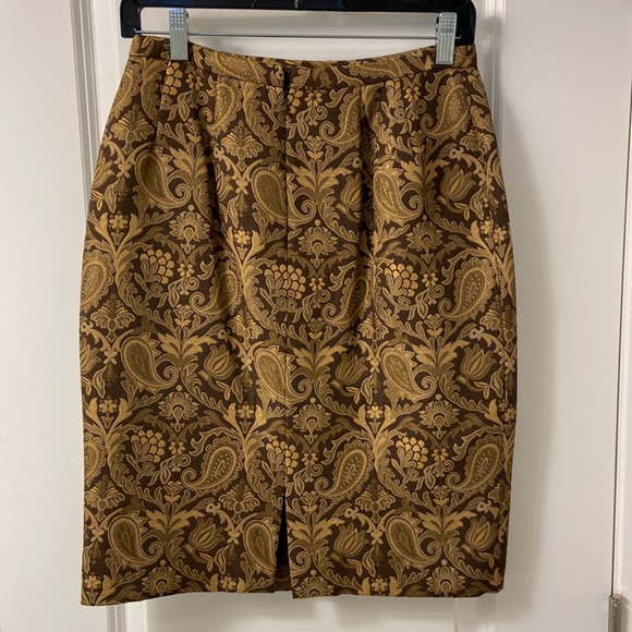 Designs by Seymour Womens tailored suit with pencil skirt - Picture 7 of 7